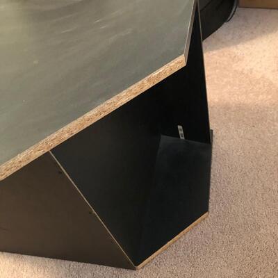 Black TV Stand (UR-KM)