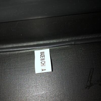 Three Wheeled Black Suitcases (UR-KM)