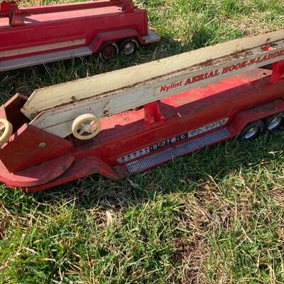 Vintage Firetruck Ladder Trucks