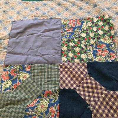 4 Hand-made Quilts (UR-KM)