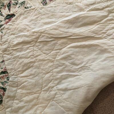 4 Hand-made Quilts (UR-KM)