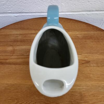 BLUE HALL MC PITCHER W/ ICE CATCHER