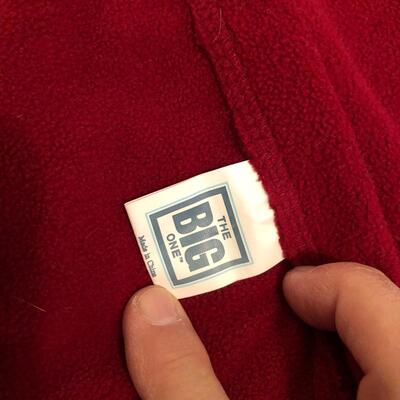 8 Polyester Blankets (2 are Electric) (UR-KM)