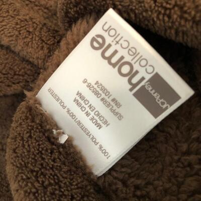 8 Polyester Blankets (2 are Electric) (UR-KM)