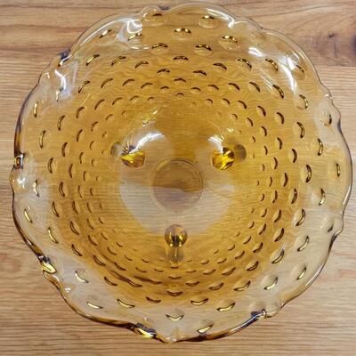 VINTAGE AMBER FOOTED GLASS DECORATIVE BOWL