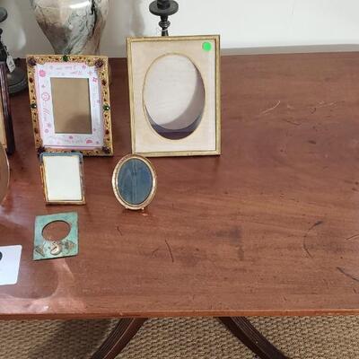 Table/Frame Lot, Table Size - 34 1/2 x 48 1/2 x 22 1/2