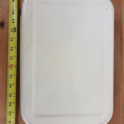 ENAMEL WARE YELLOW AND BLUE LINED PAN