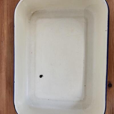 ENAMEL WARE YELLOW AND BLUE LINED PAN