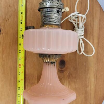 ANTIQUE PINK ALADDIN OIL LAMP - ELECTRIC
