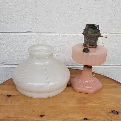 ANTIQUE PINK ALADDIN OIL LAMP - ELECTRIC