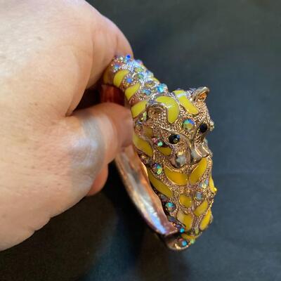 Lion Bangle Hinged Bracelet Vintage Designer