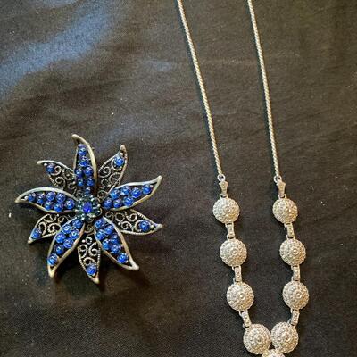 Two Piece Costume Jewelry Lot with 2.5â€ Star and 16â€ Necklace