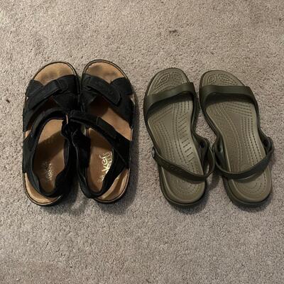 Merrell & More: 16 Pairs of Womenâ€™s Shoes Size 9.5 (MB-JF)