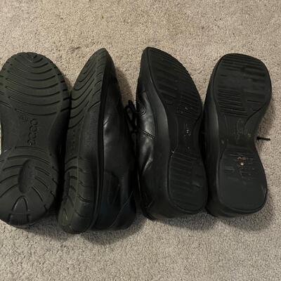 Merrell & More: 16 Pairs of Womenâ€™s Shoes Size 9.5 (MB-JF)