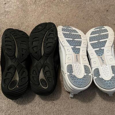 Merrell & More: 16 Pairs of Womenâ€™s Shoes Size 9.5 (MB-JF)