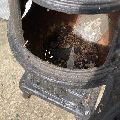 Cast Iron Potbelly Stove