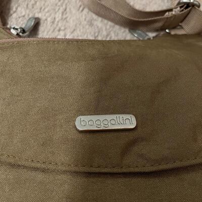 10 Purses: Liz Claiborne, Kim Rogers, Baggalini & More (MB-JF)