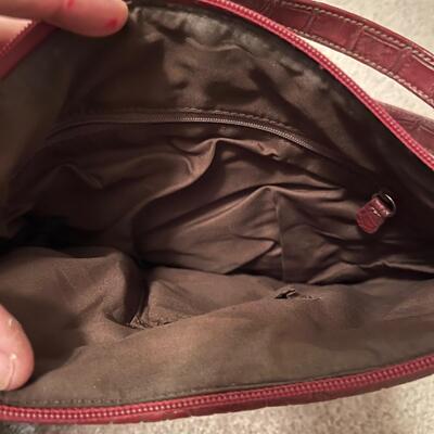 10 Purses: Liz Claiborne, Kim Rogers, Baggalini & More (MB-JF)