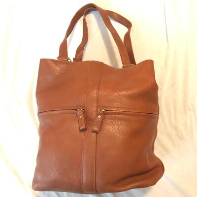 10 Purses: Liz Claiborne, Kim Rogers, Baggalini & More (MB-JF)