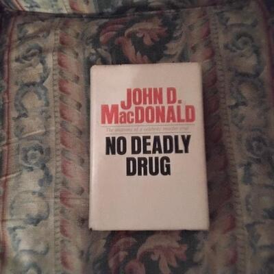 Signed John D. McDonald First Edition *can be shipped*