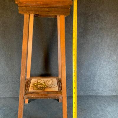 Lot 48. Plant Stand with Green Flower