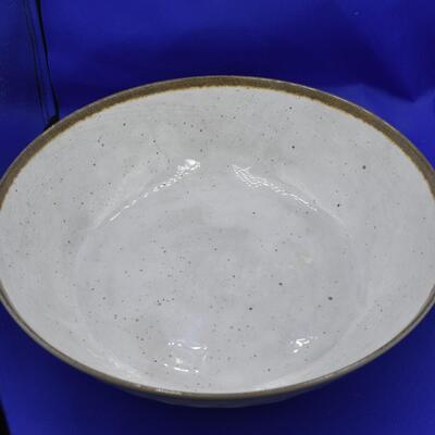 plastic grey and white speckled bowl