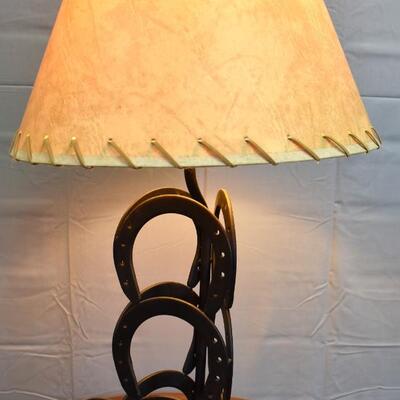 Horse shoe lamp