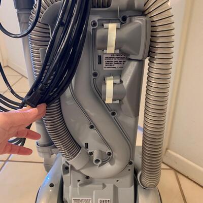Lot 98. Hoover Empower Widepath Vacuum
