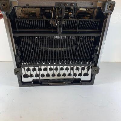 Lot 113. Vintage Royal Typewriter