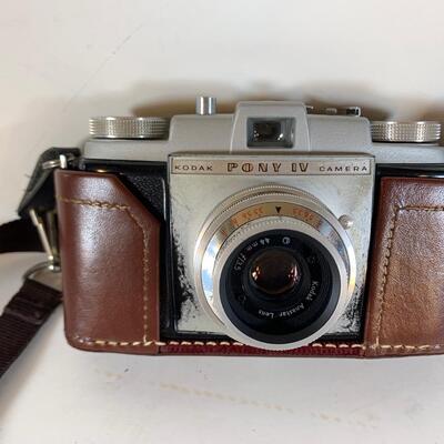 Lot 120. Vintage Cameras