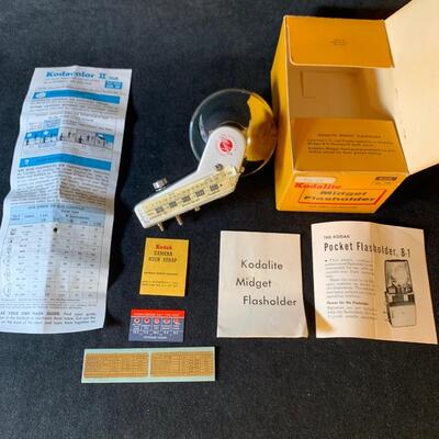 Lot 120. Vintage Cameras