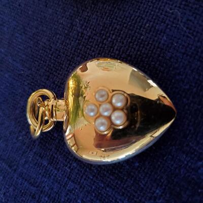 Joan Rivers Choker with 3 interchangebale pendants