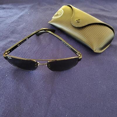 RayBan sunglasses with case