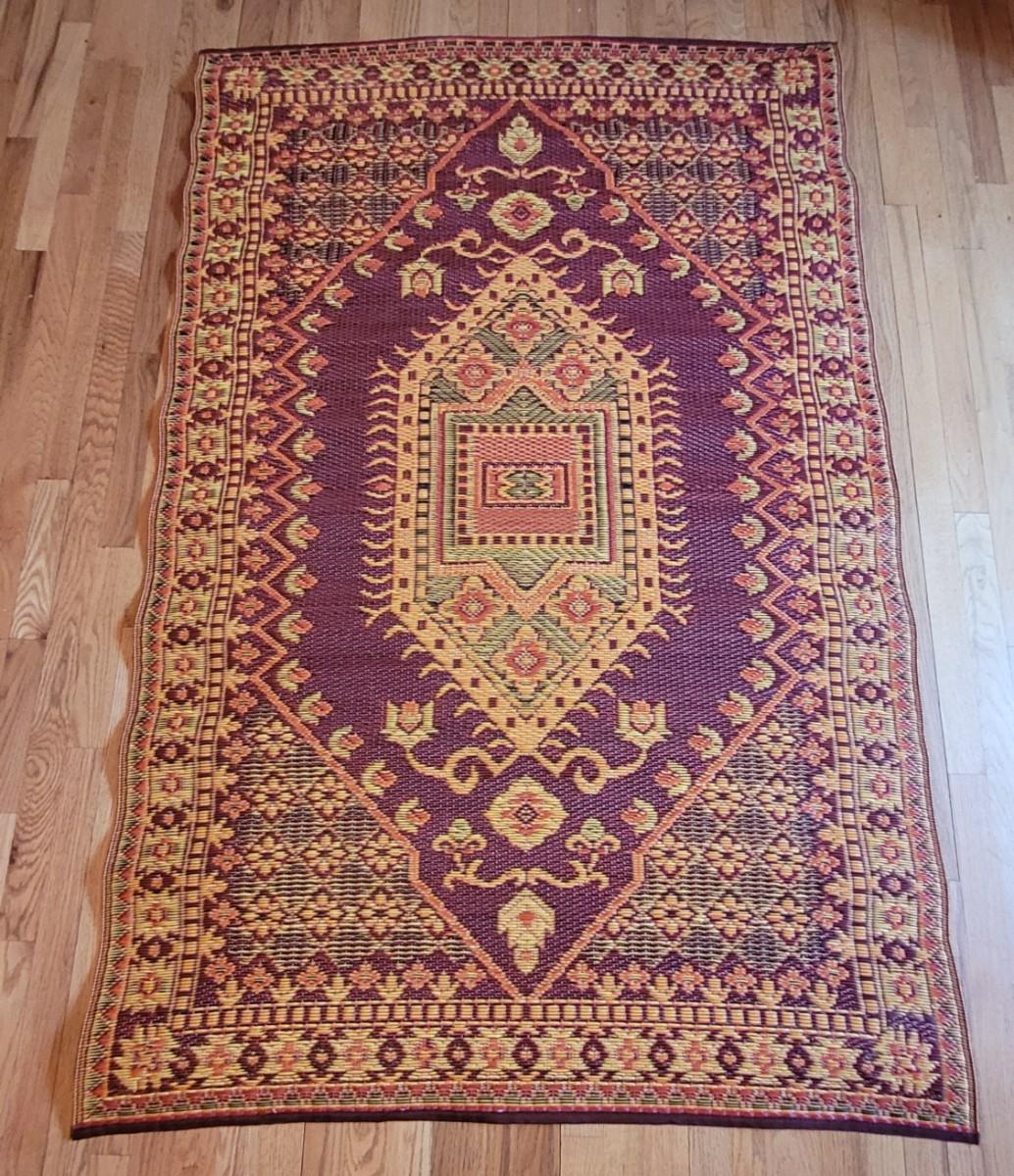 Lot 25 Indoor Outdoor MAD MATS Recycled Plastic Rug