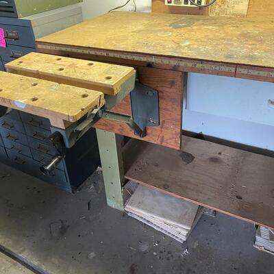 Lot 171. Work Bench with Drop Leaf Workmate