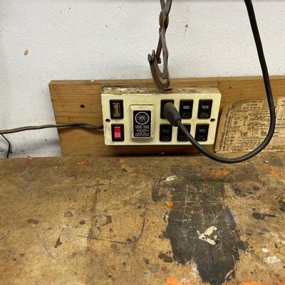 Lot 171. Work Bench with Drop Leaf Workmate