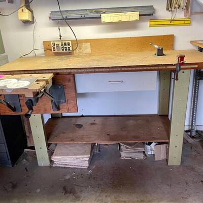 Lot 171. Work Bench with Drop Leaf Workmate
