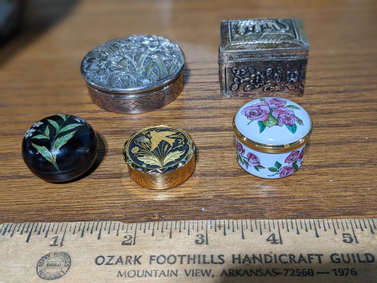 5 Pretty Pill Boxes