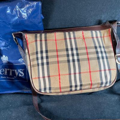 Lot 248. Vintage Burberry Handbag