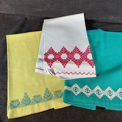 Lot 253. Antique Linens