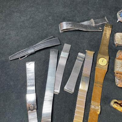 Lot 261. Assortment of Watches and Cufflinks