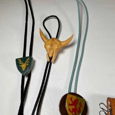 Lot 262. Bolos and Keycase