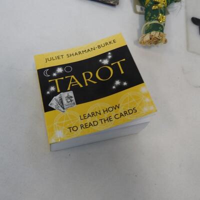 6 pc Tarot Card Kit, Wizard Statues, Voodoo doll, Tarot Box, Cat Tarot