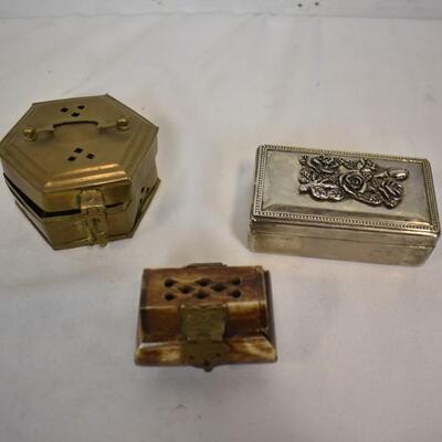 18 Trinket Boxes: 3 Musical, 3 Metal, 3 Christmas, Fairy w/ 2 Wands & Fake Tooth