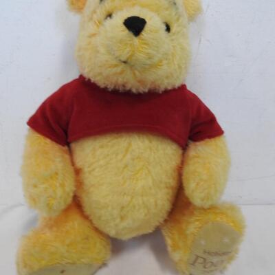 Vintage Disney Store 2002 Winnie The Pooh Plush, 12" Moveable Legs