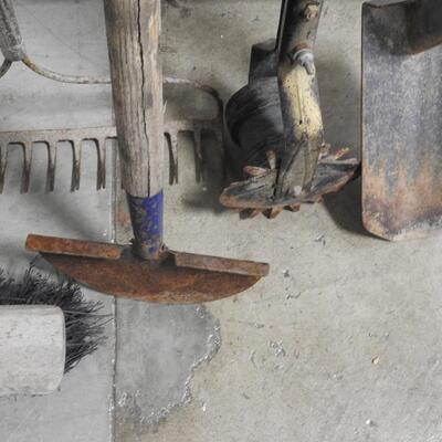 5 Yard Tools: Edger, Broom, Aerator, Rake & Spade