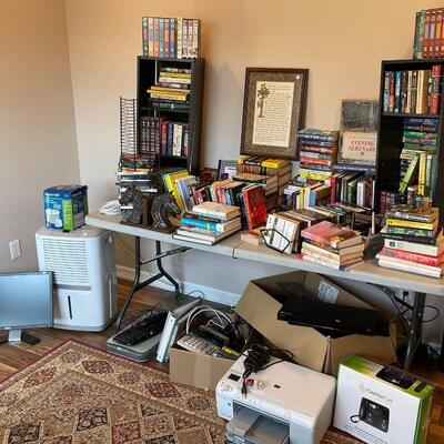 Lot 12: Office / Books & more