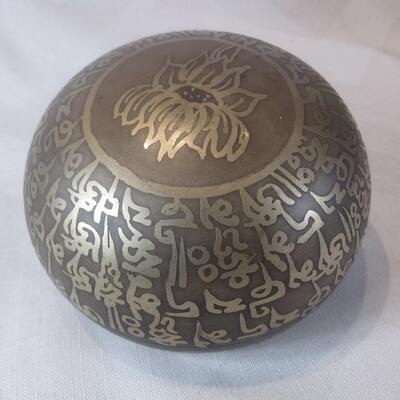 Tibetan Singing Bowl with Padded Ring