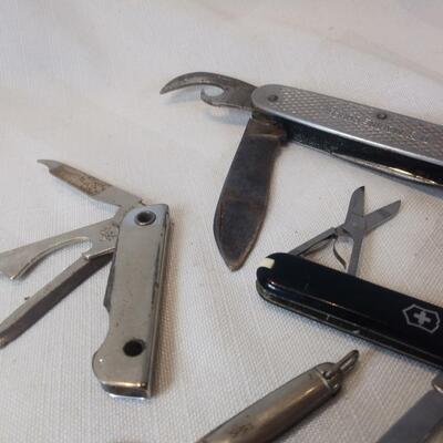 Grouping of 7 Pocket Knives