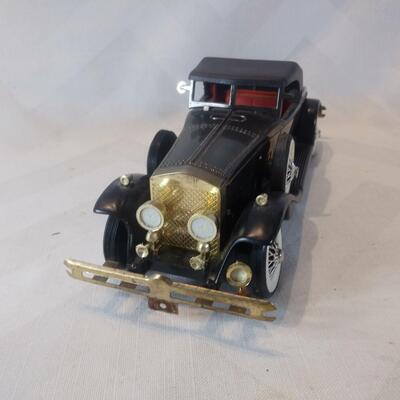 Vintage Car AM Radio